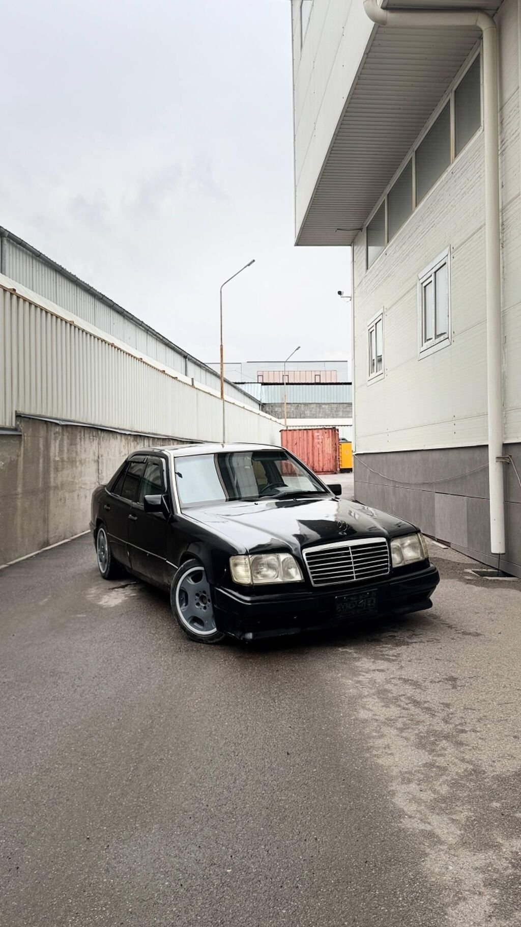 Mercedes-Benz W124