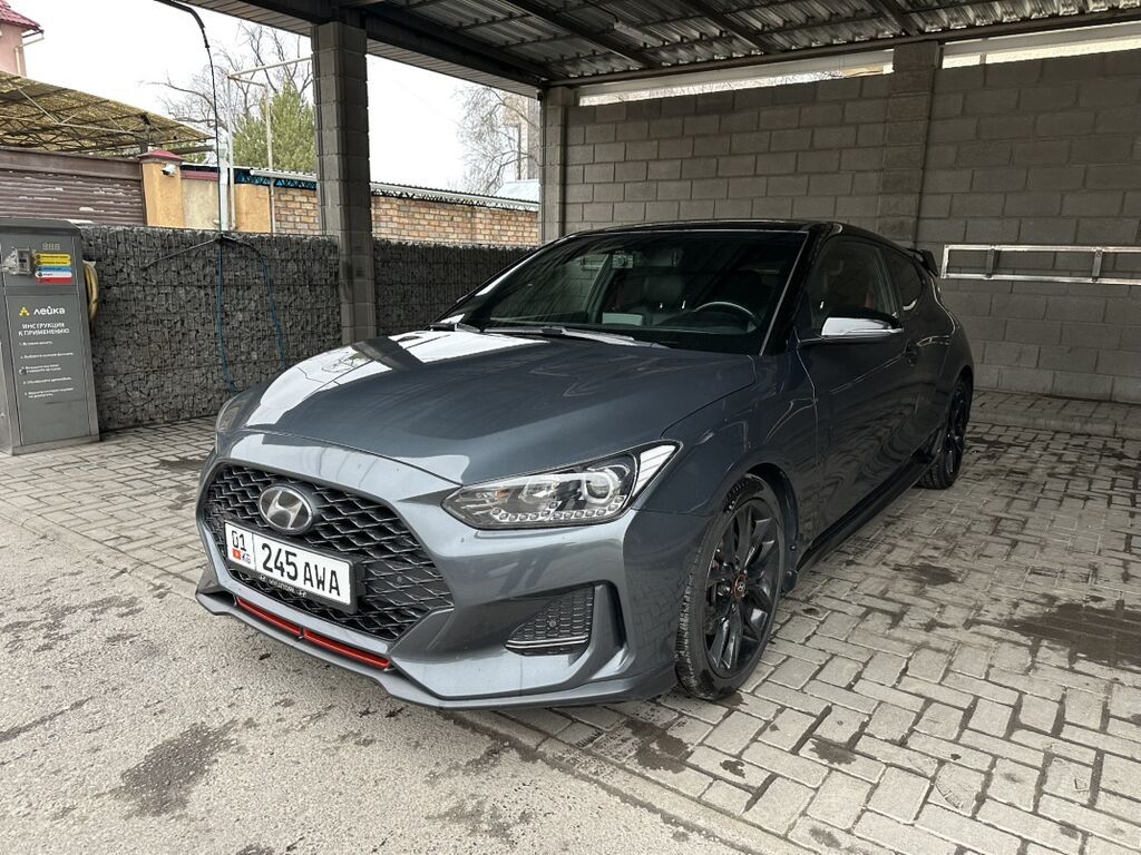 Hyundai Veloster