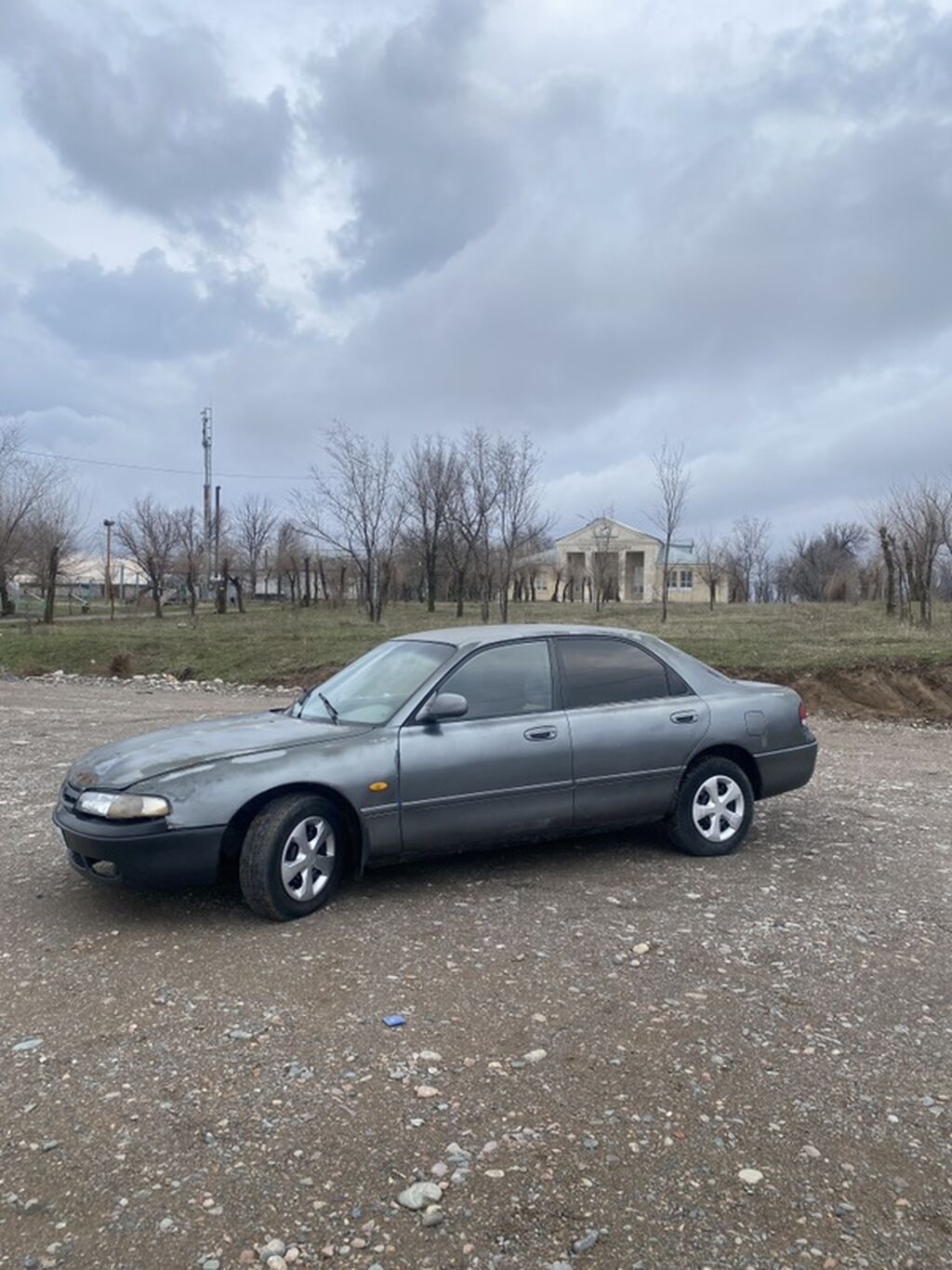 Mazda Cronos