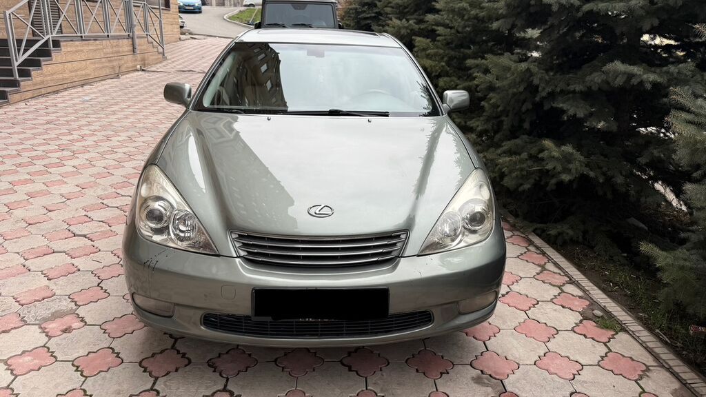 Lexus ES