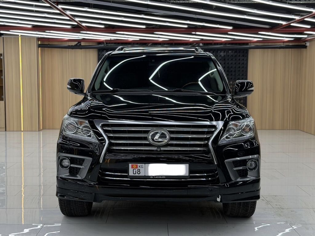 Lexus LX