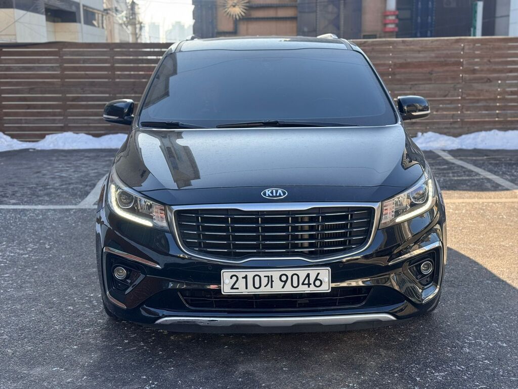 Kia Carnival