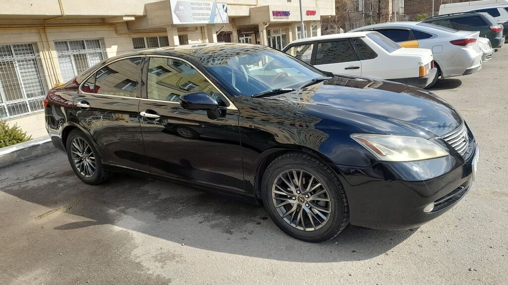 Lexus ES
