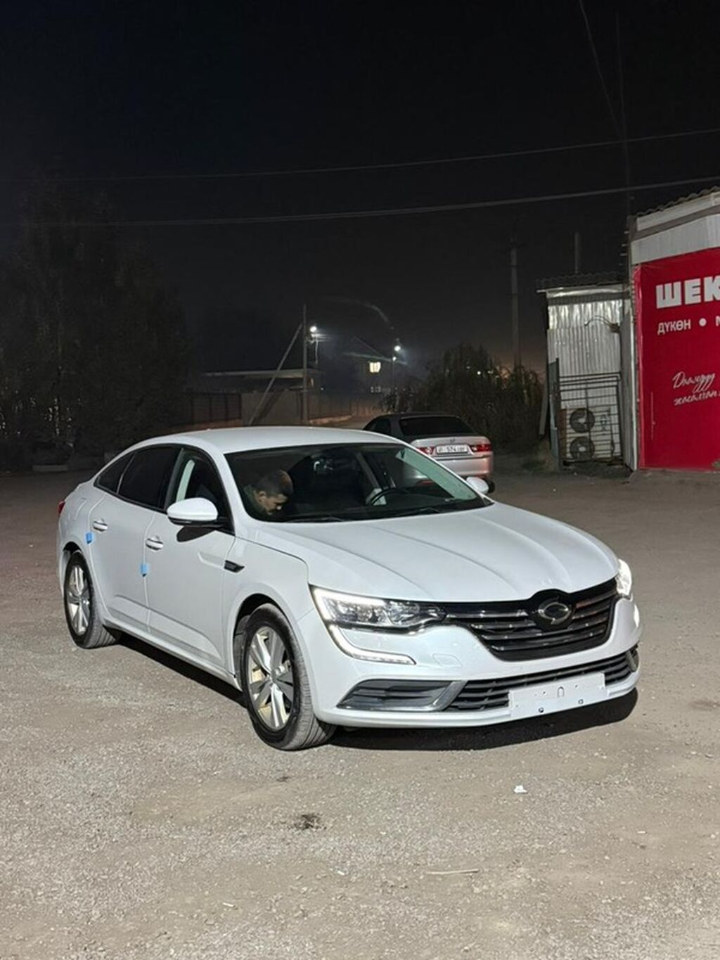 Renault SM6