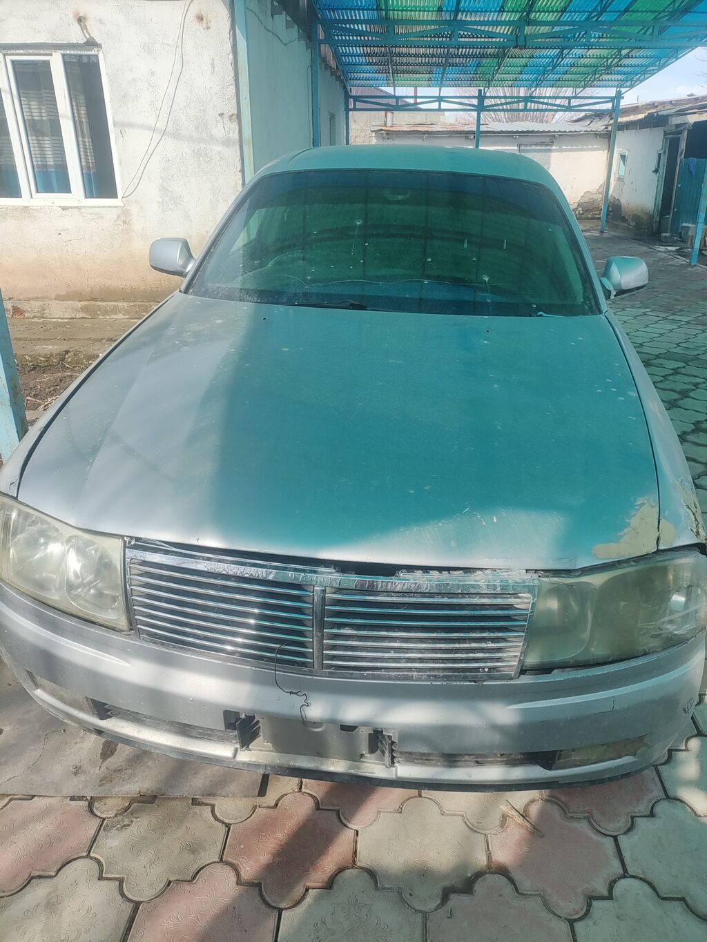 Nissan 