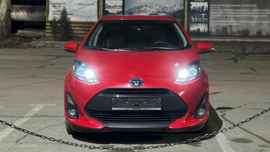 Toyota Prius C