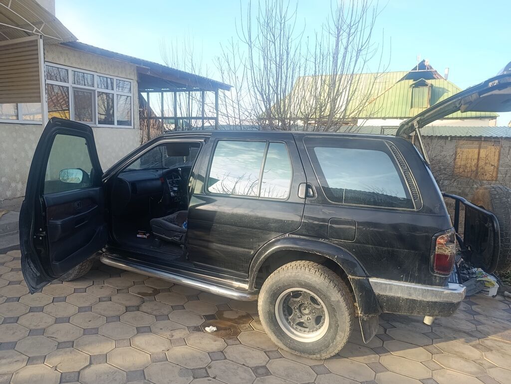 Nissan Terrano II