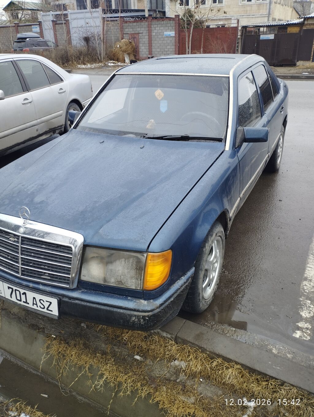 Mercedes-Benz W124