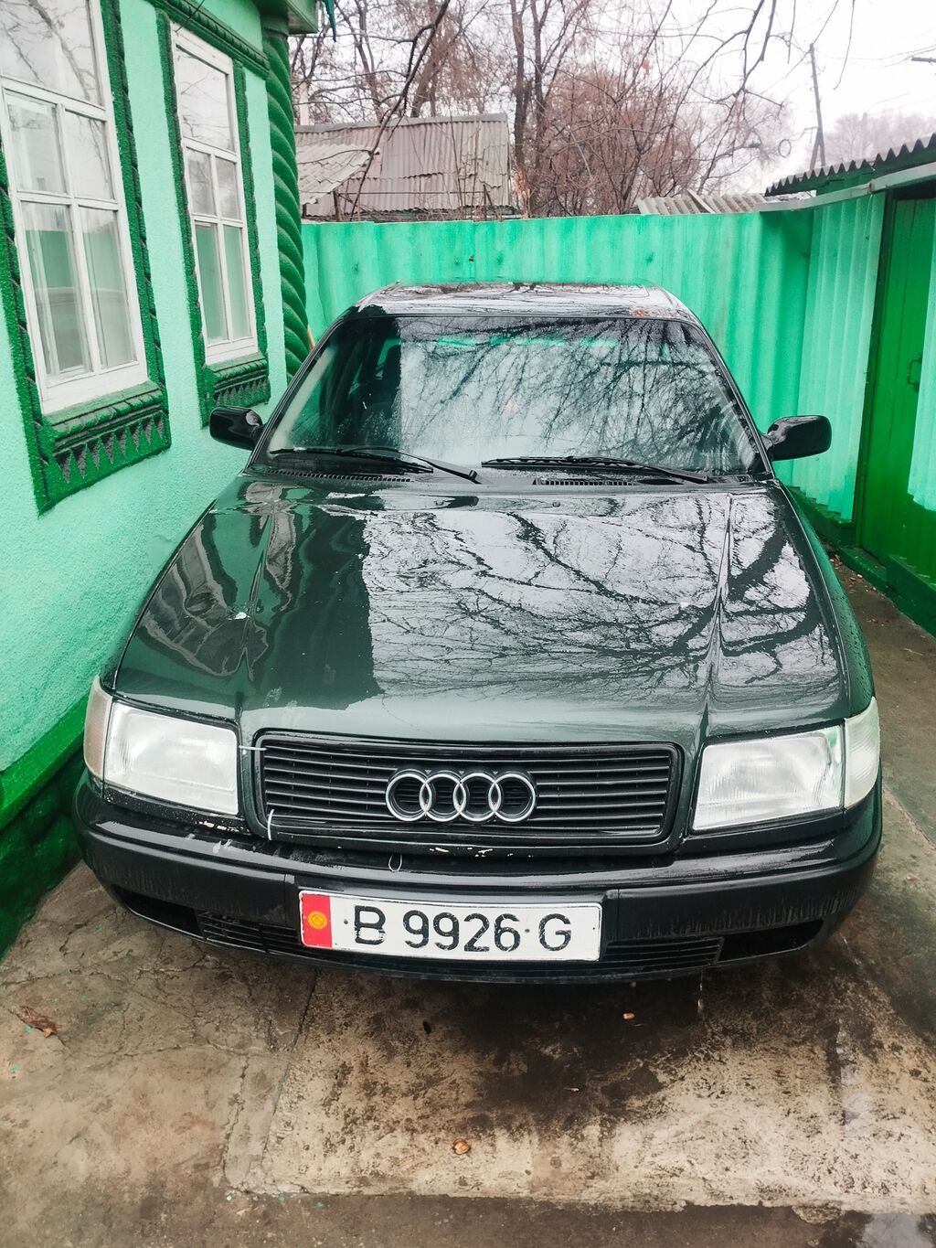 Audi 100