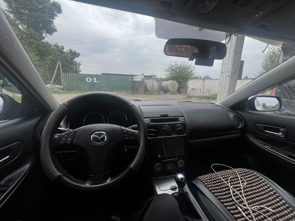 Mazda 6