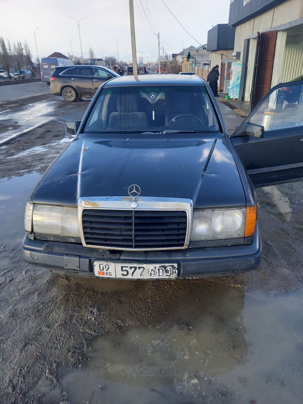 Mercedes-Benz W124