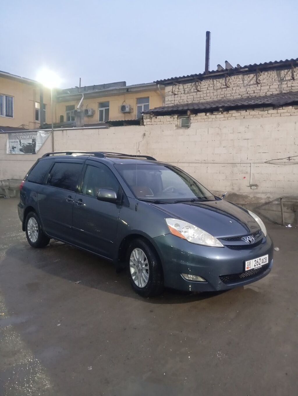 Toyota Sienna