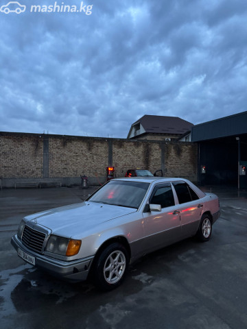 Mercedes-Benz W124