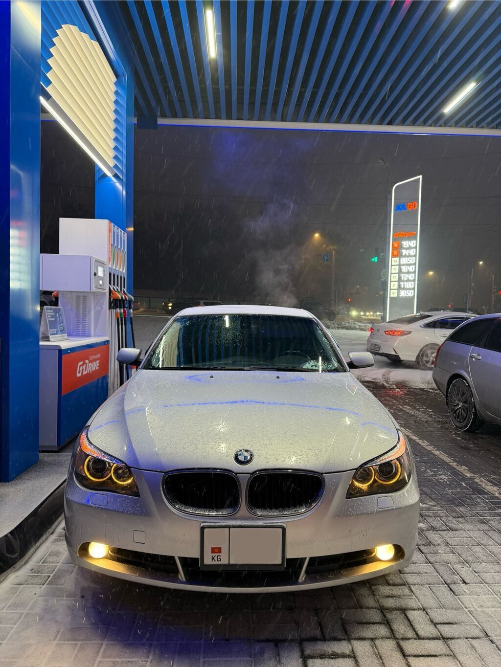 BMW 530