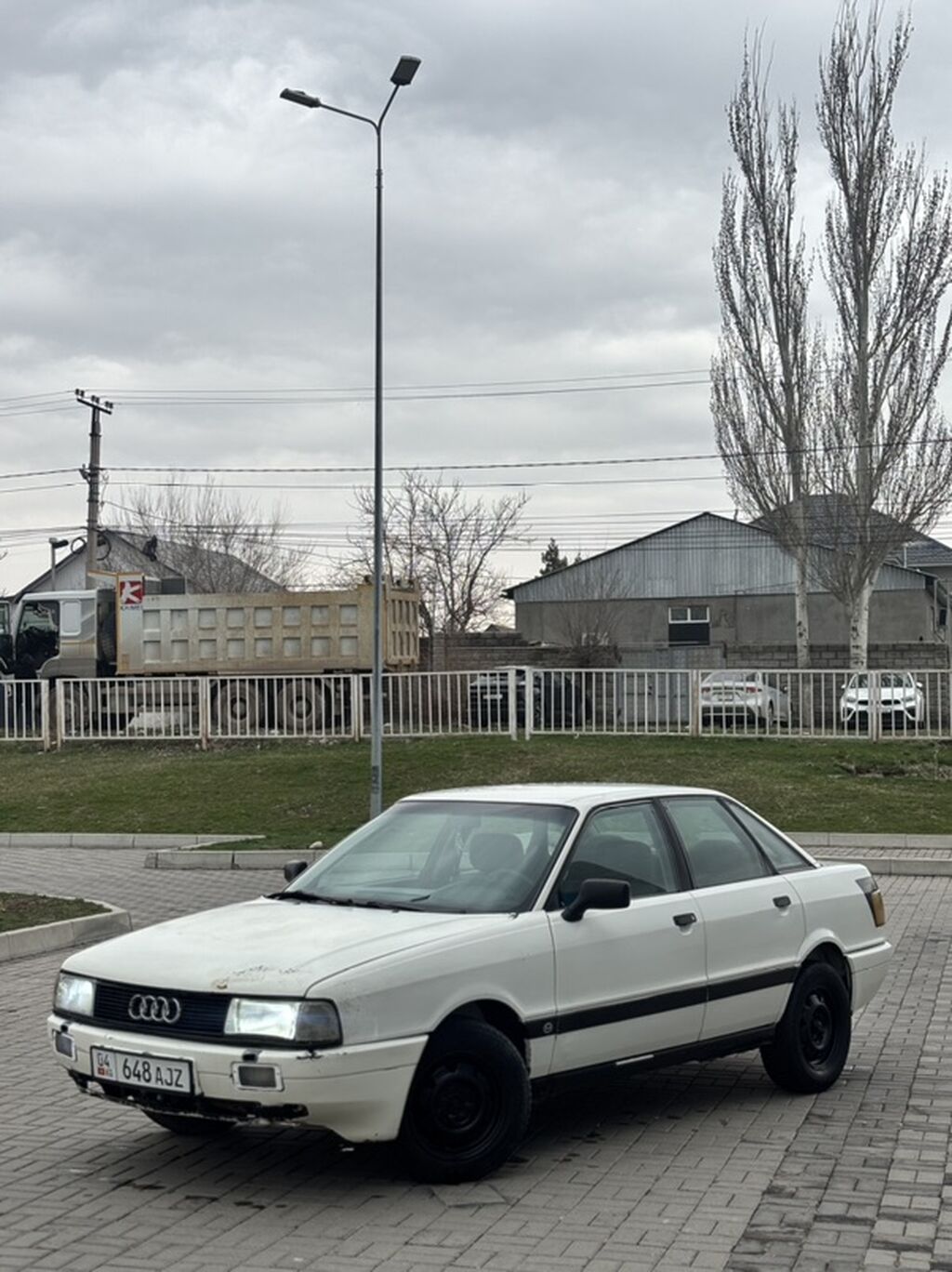 Audi 80