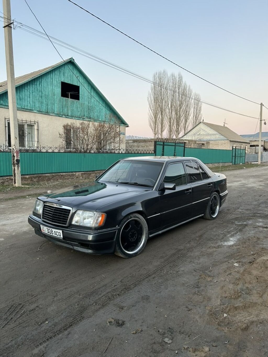 Mercedes-Benz W124