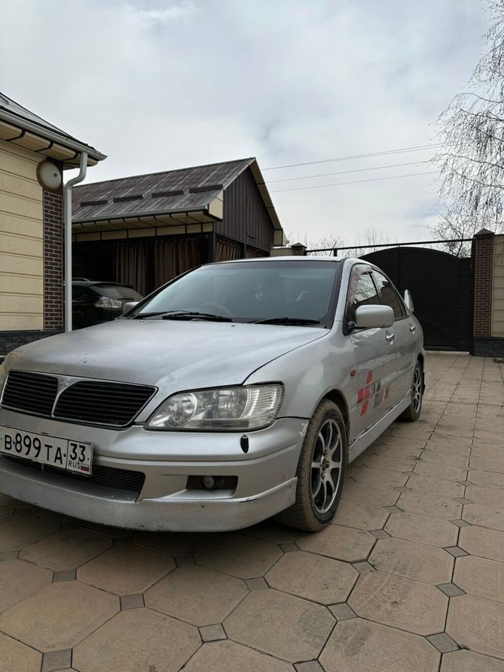 Mitsubishi Lancer