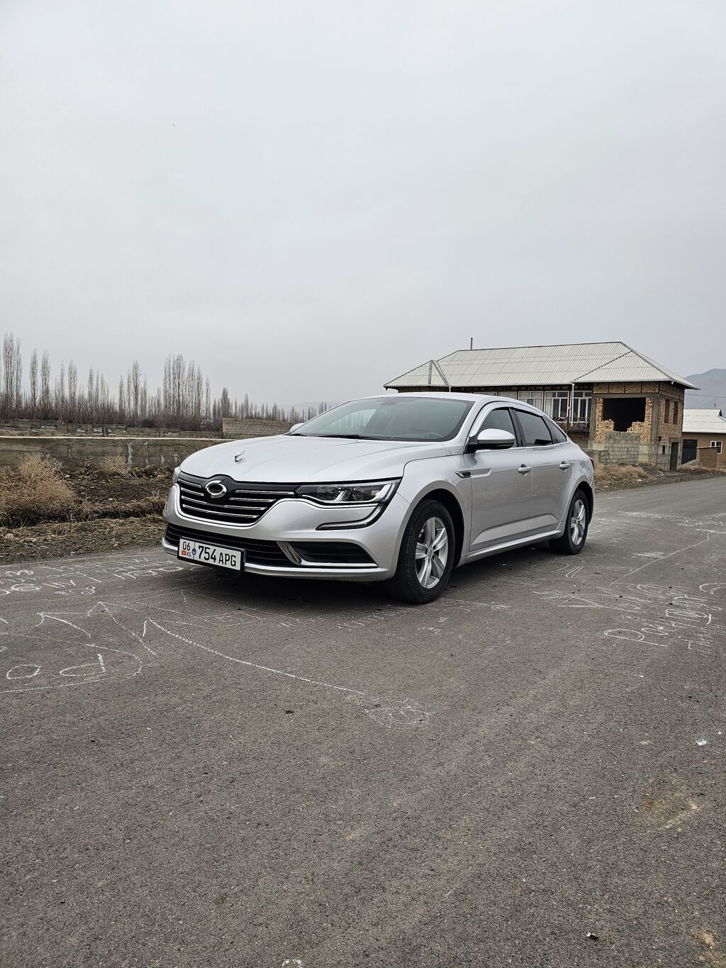Renault SM6