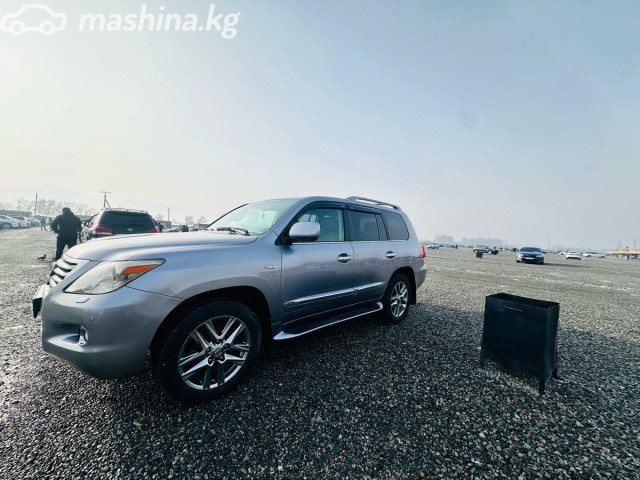 Lexus LX