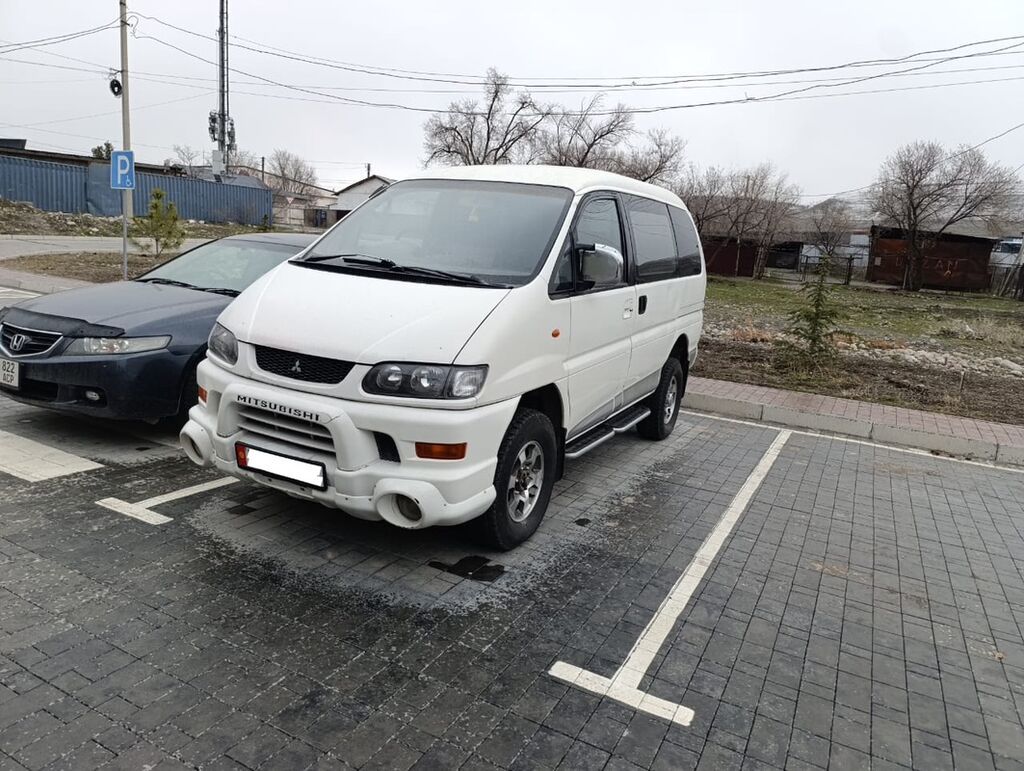 Mitsubishi Delica