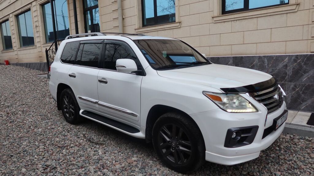 Lexus LX