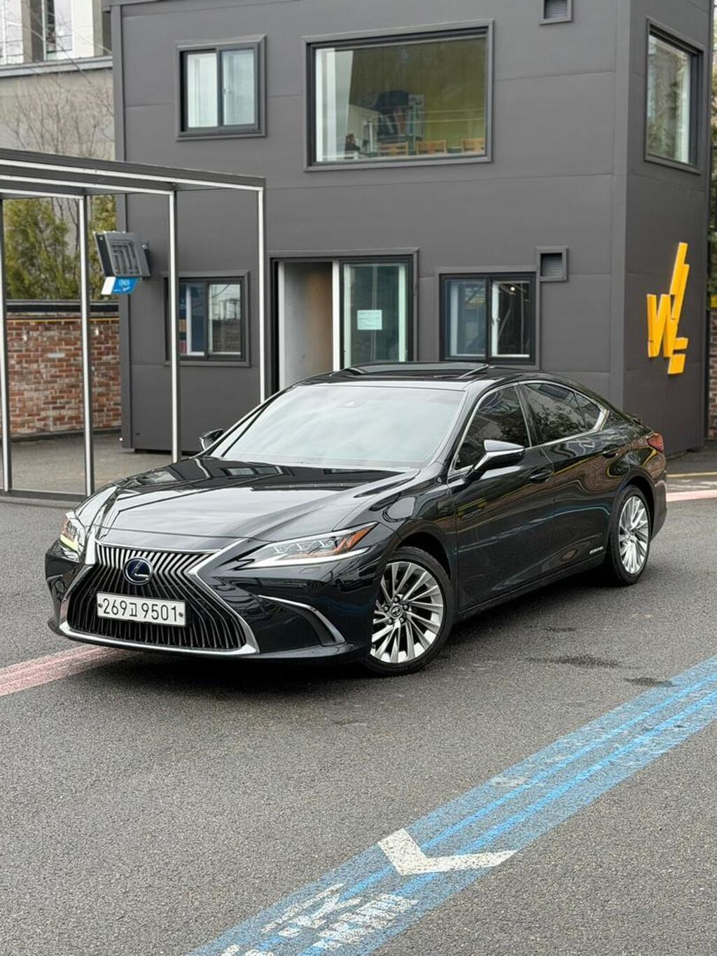 Lexus ES