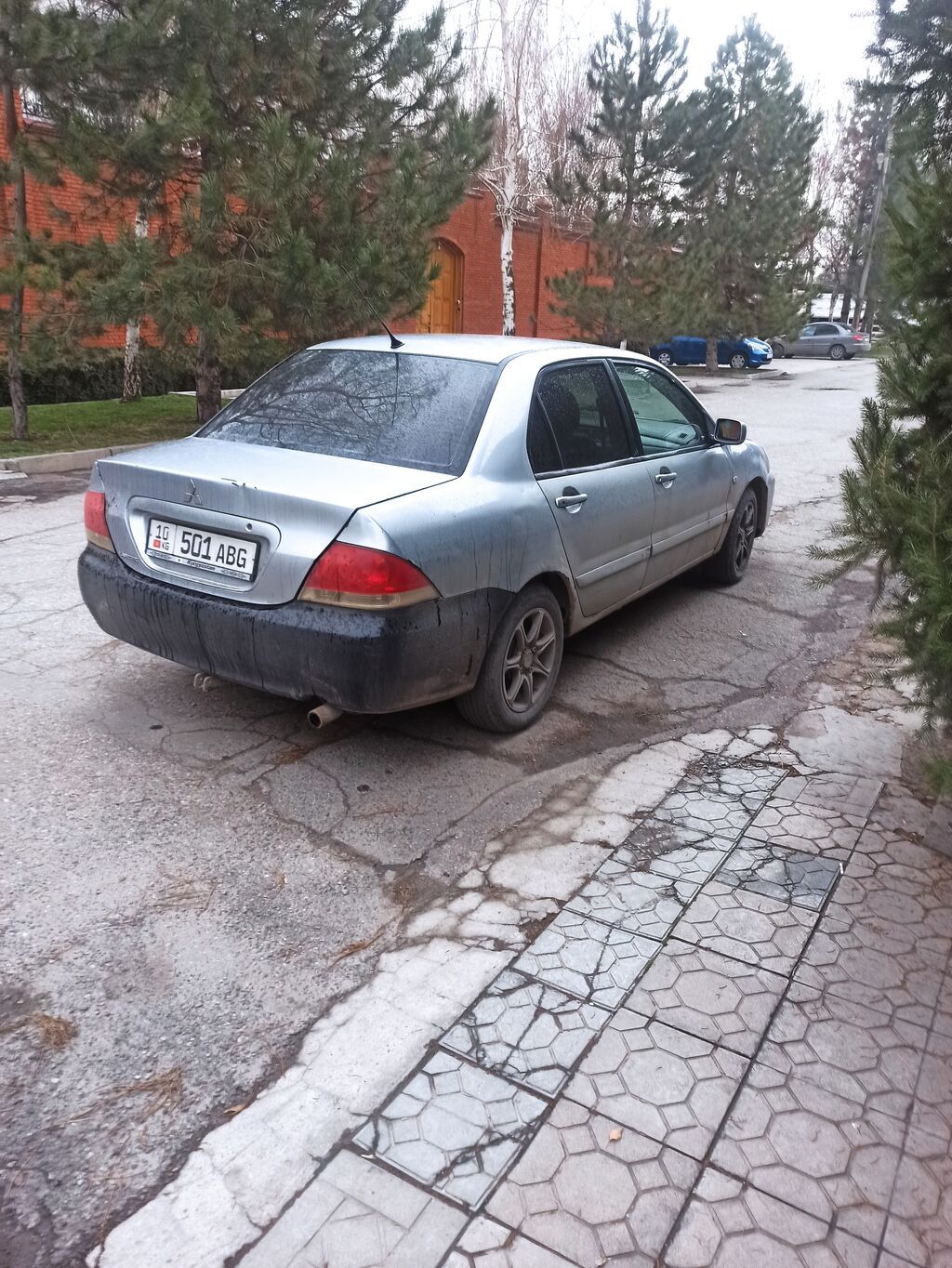 Mitsubishi Lancer