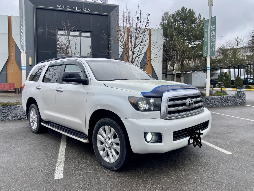 Toyota Sequoia