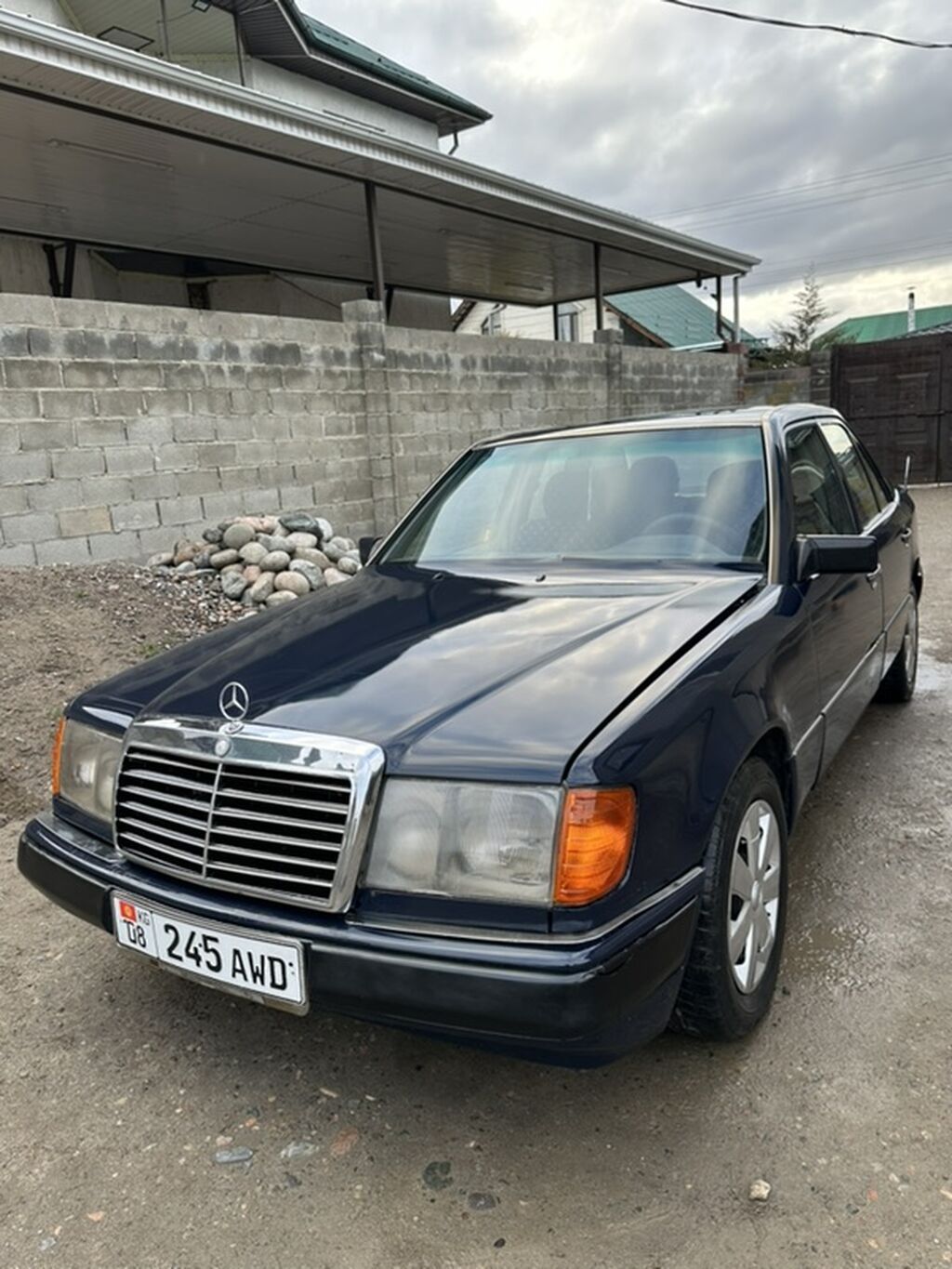 Mercedes-Benz W124