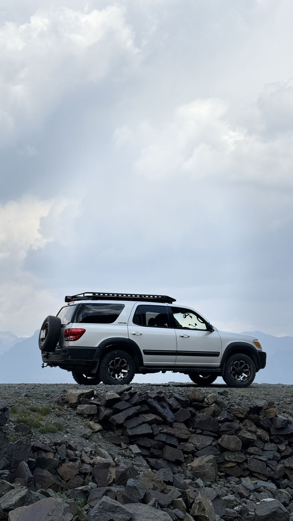 Toyota Sequoia