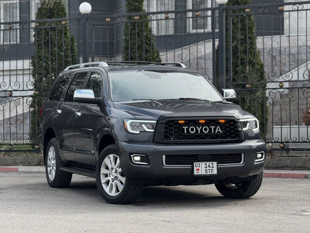 Toyota Sequoia