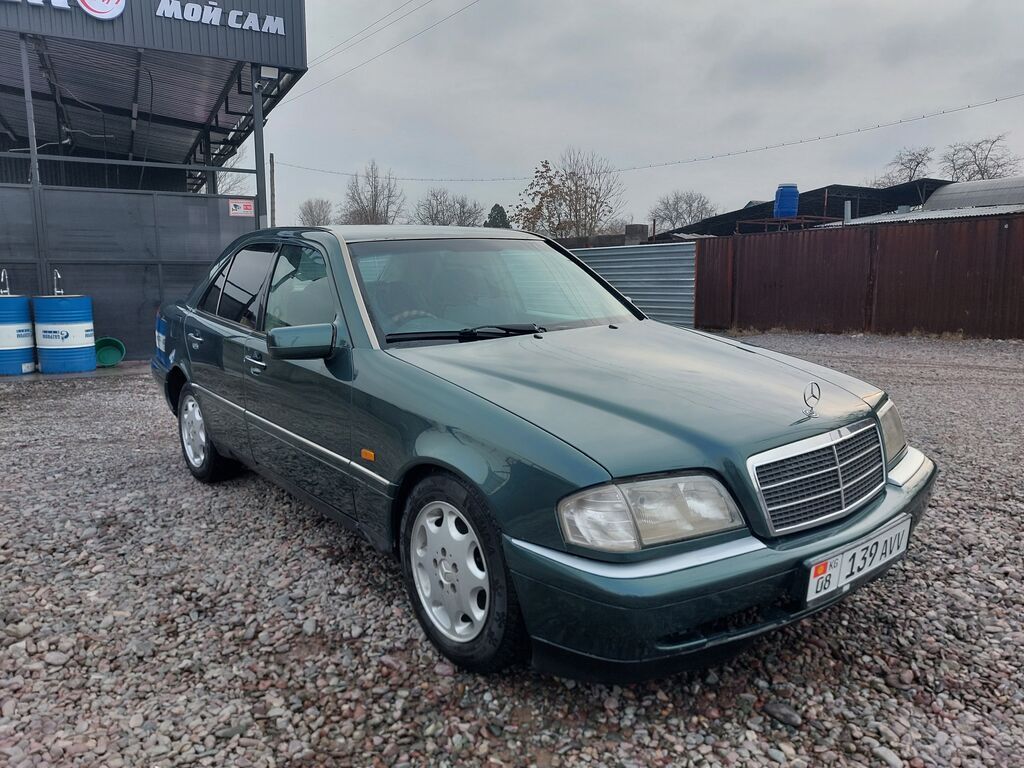 Mercedes-Benz 