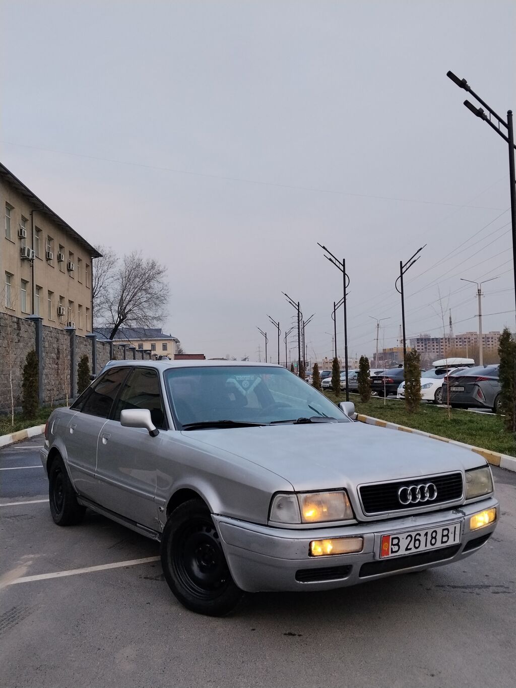 Audi 80