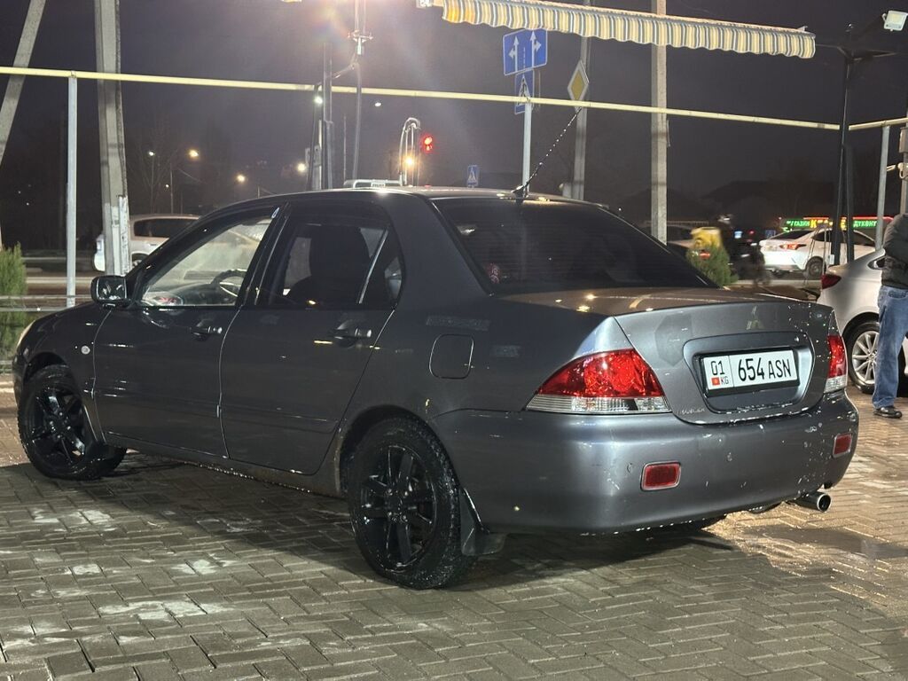 Mitsubishi Lancer