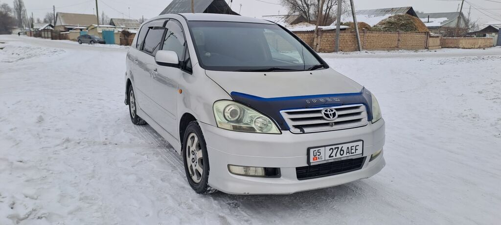 Toyota Ipsum