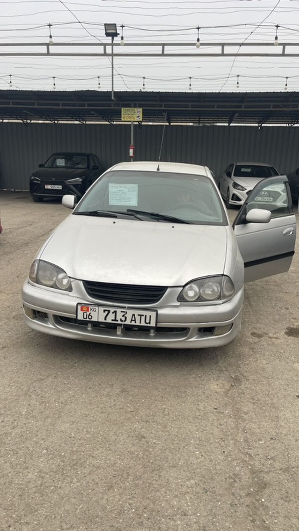 Машина Ош Шаарында Тайотта Авенсис 1999 Обоим 1.8 Механика Кузов