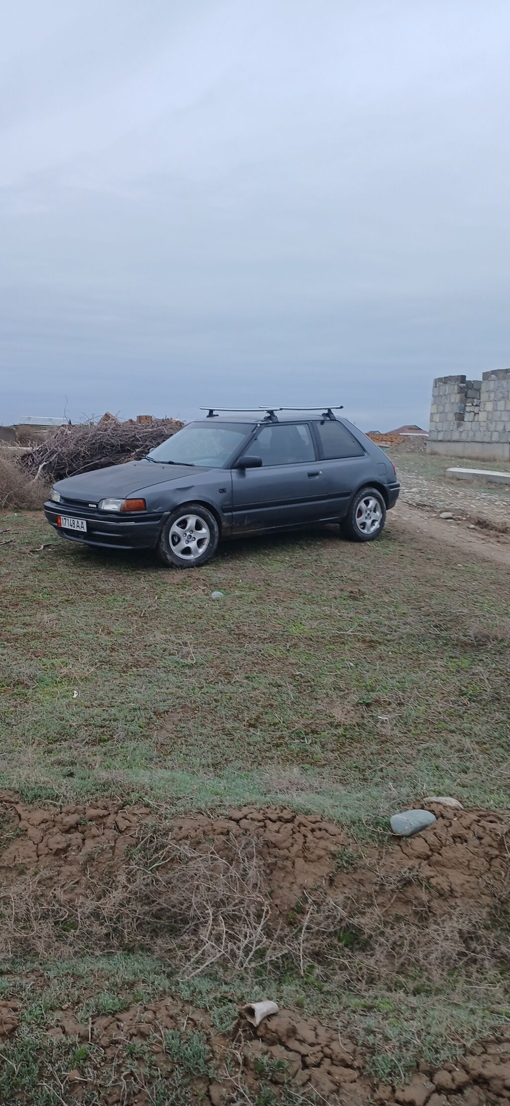 Mazda 323