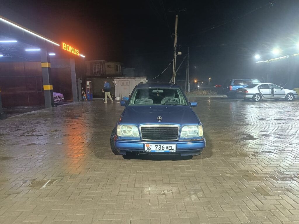 Mercedes-Benz W124
