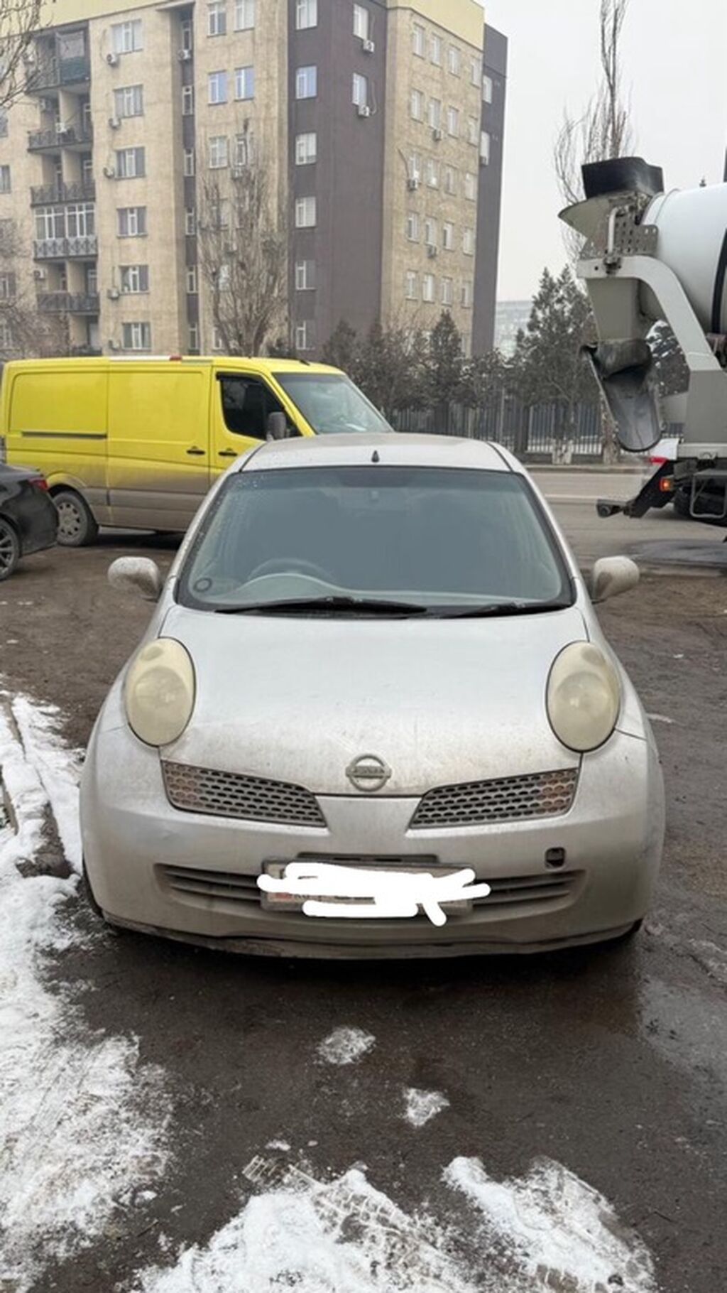 Nissan March