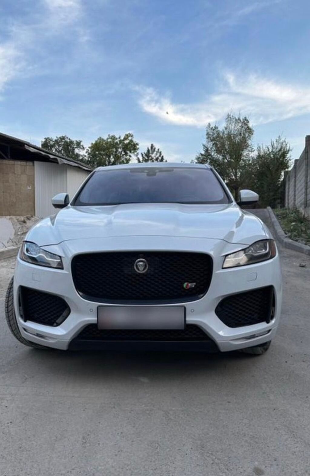 Jaguar F-Pace