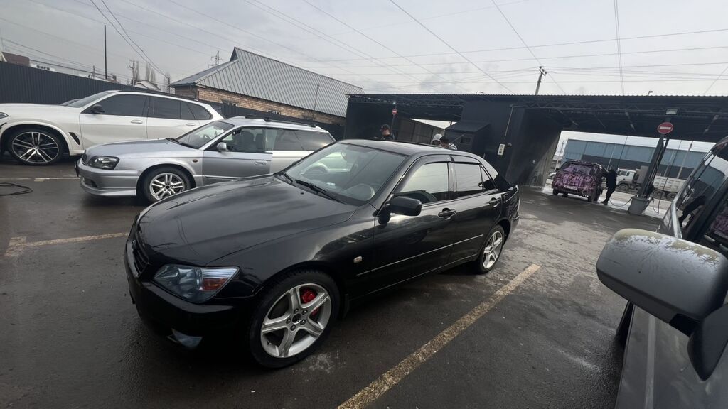Lexus IS