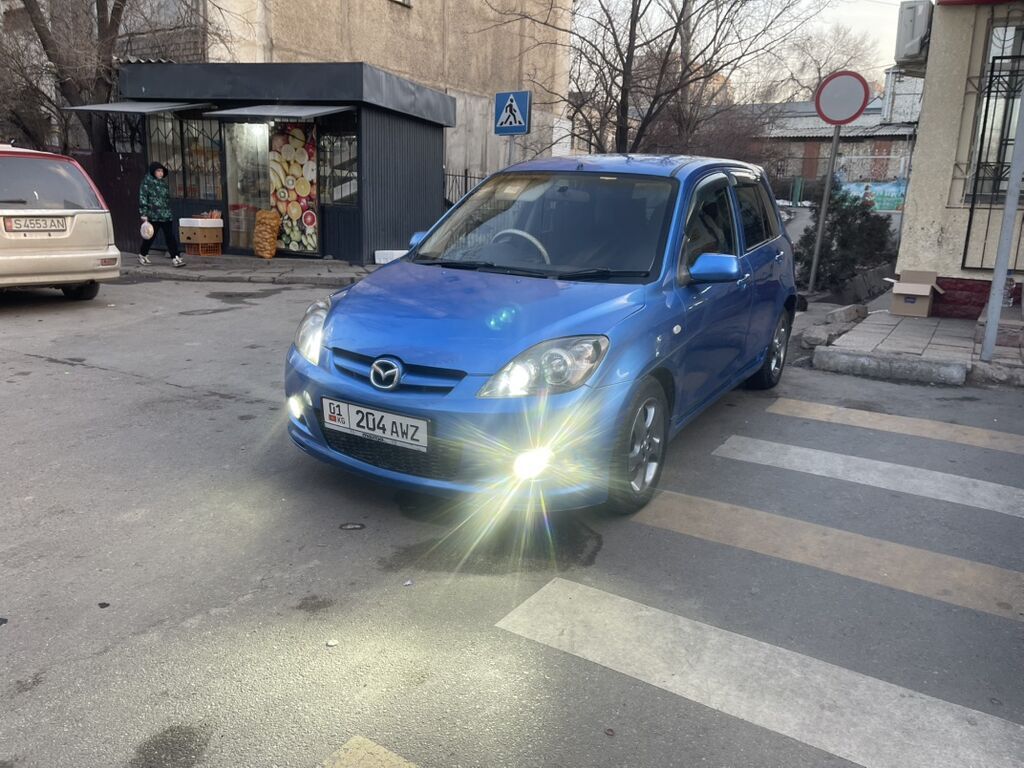 Mazda Verisa
