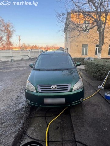 Toyota Avensis Verso