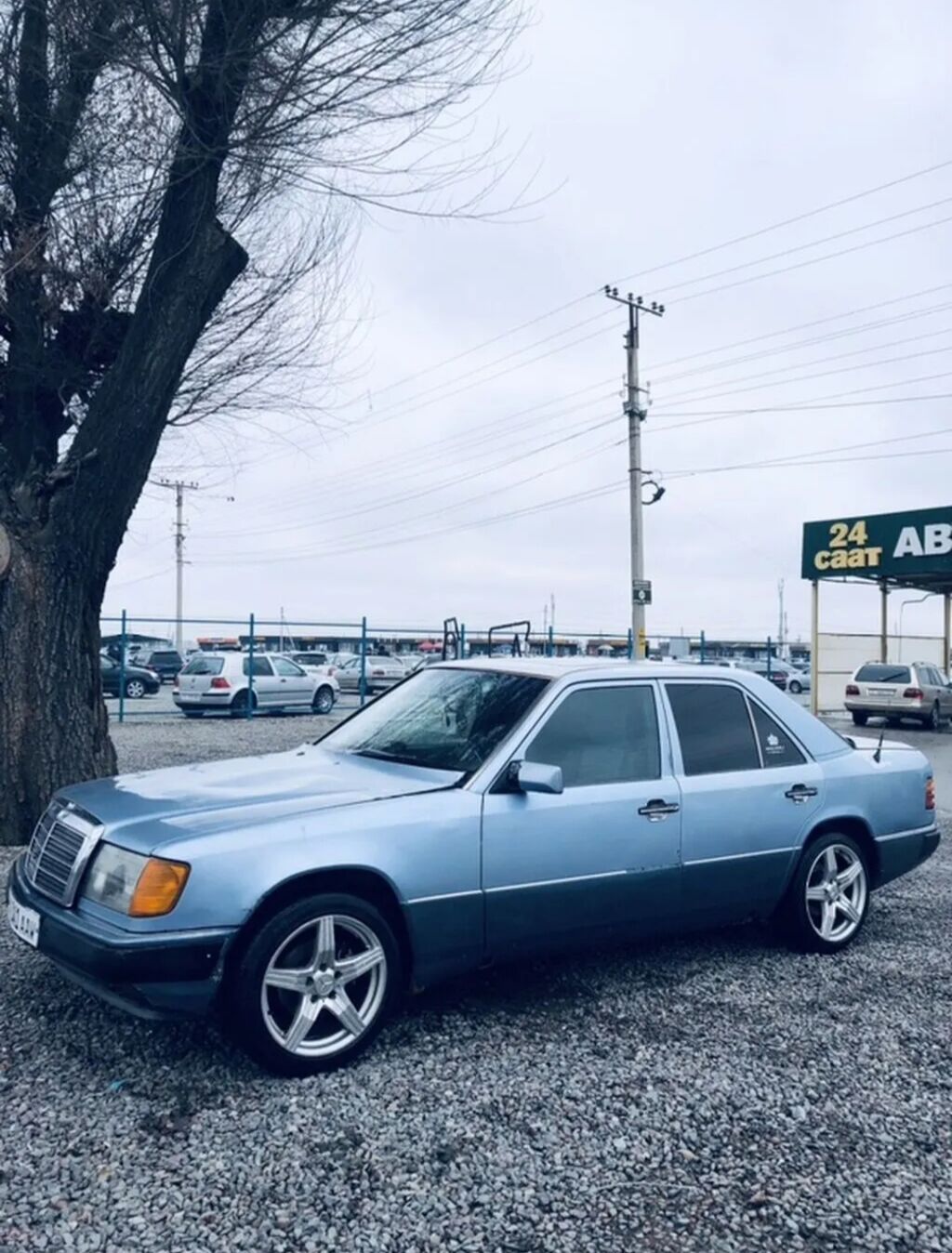 Mercedes-Benz W124