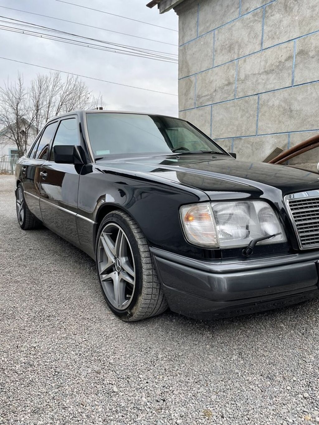 Mercedes-Benz W124