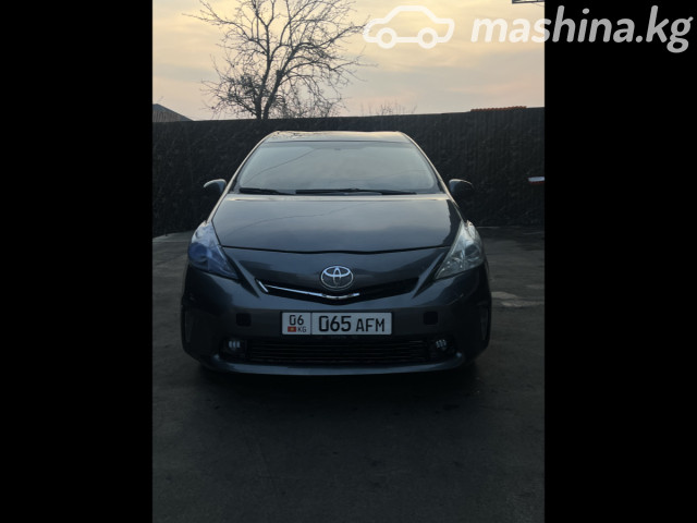 Toyota Prius v (+)