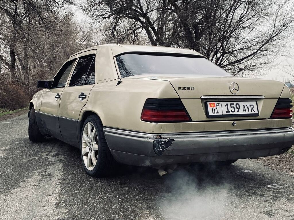 Mercedes-Benz W124