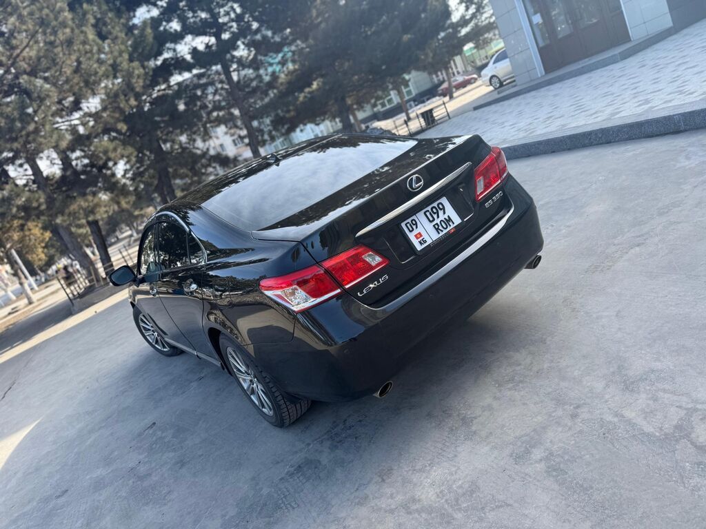 Lexus ES