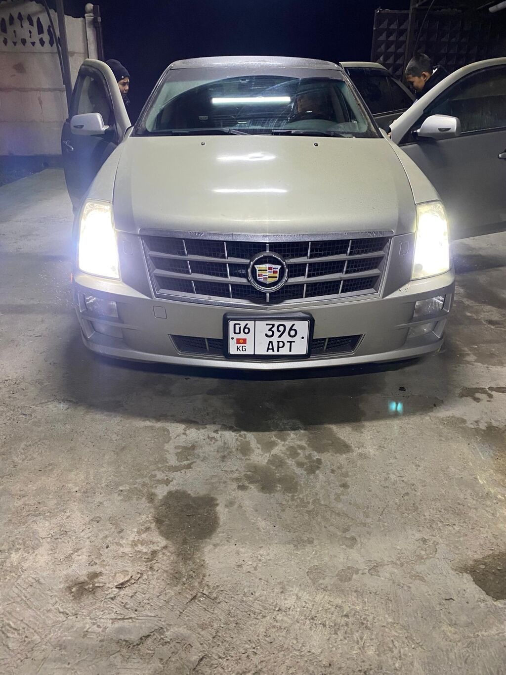 Cadillac STS