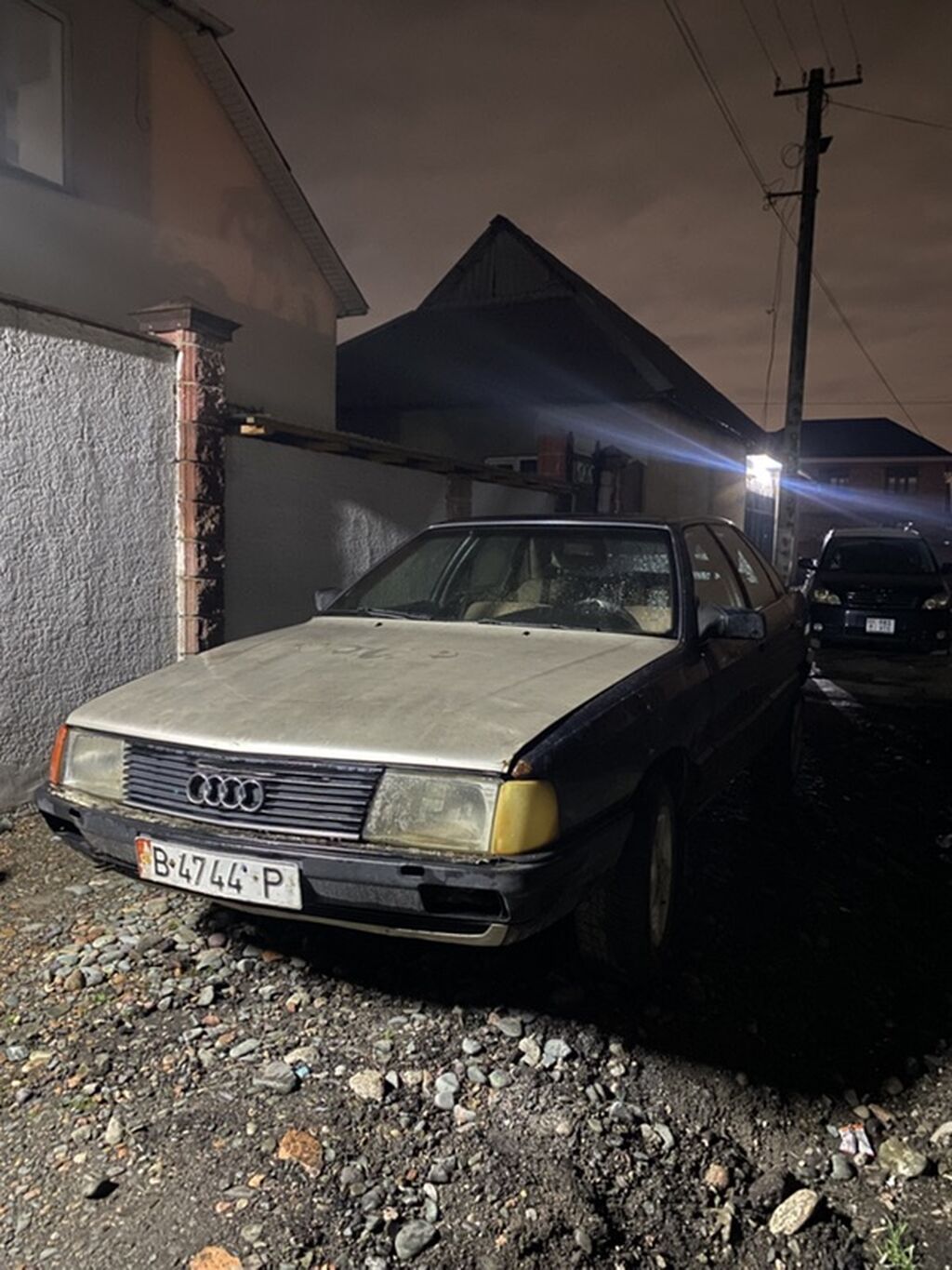 Audi 100